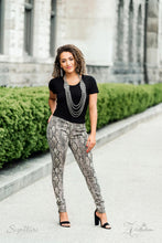 Load image into Gallery viewer, The Erika - 2019 Zi Collection