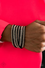 Load image into Gallery viewer, Royal Razzle -  Black
